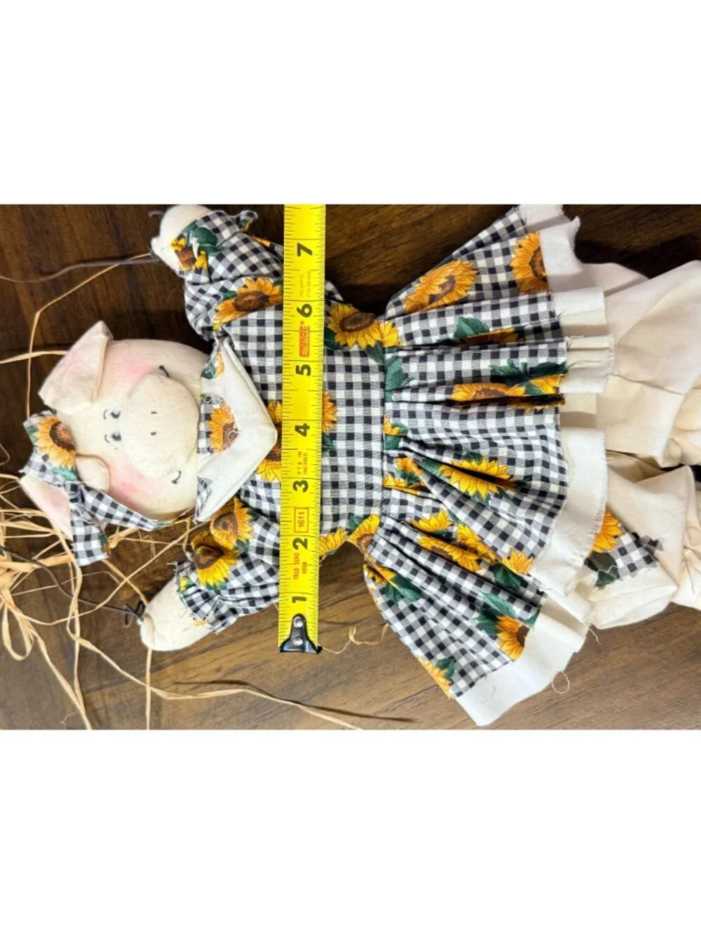 Vintage Cute Country Pig in Sunflower Dress Wall Door Hanging Handmade